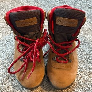 Columbia Brown and Red Lace Up Boots